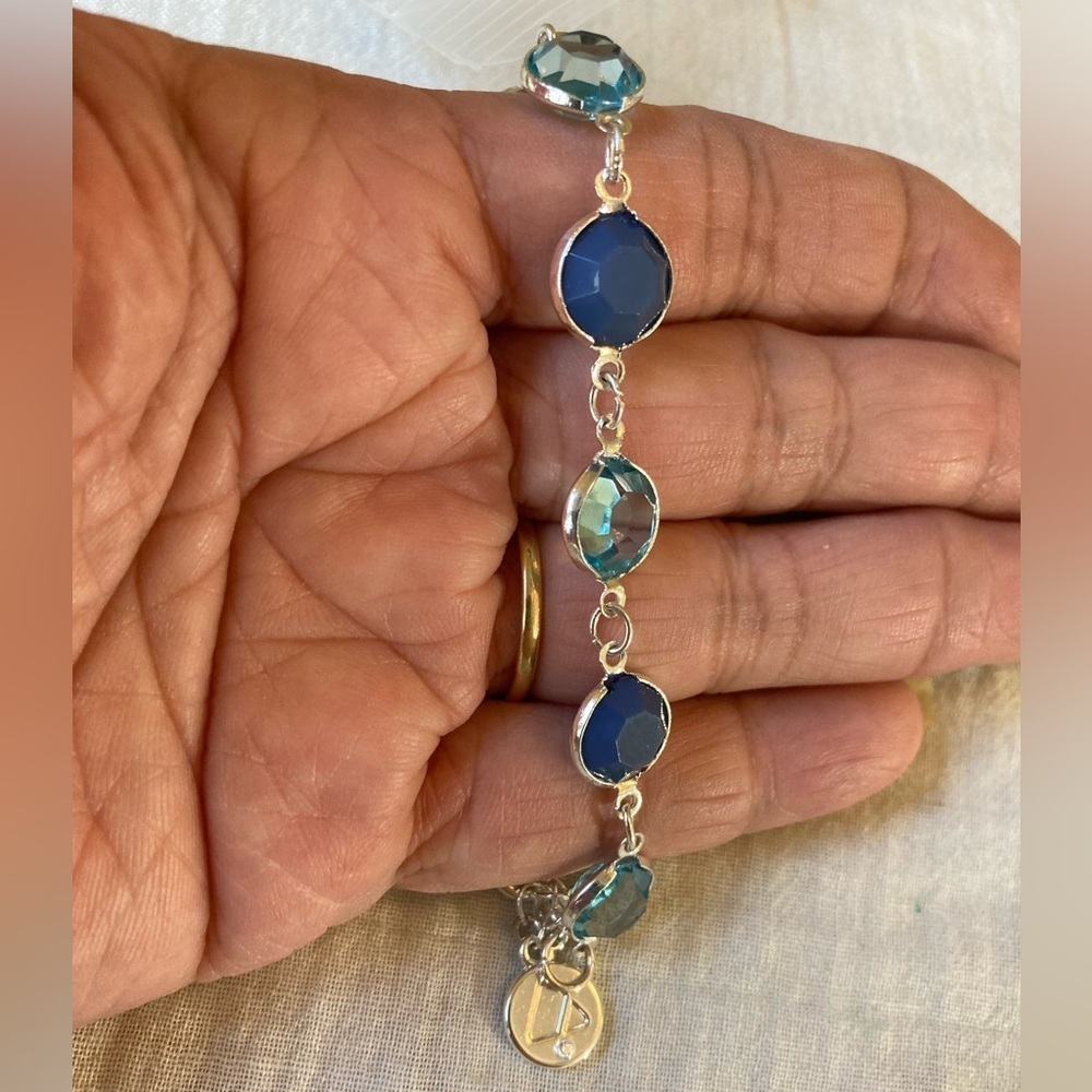 Liz Claiborne Bezel Set Blue Crystals Bracelet - Picture 4 of 5